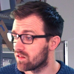 Graphic designer from Bristol http://t.co/WryhxEKSjp . Author of 'How to successfully learn a language in 1 year'. Speaks French, Spanish, Mandarin & Thai.