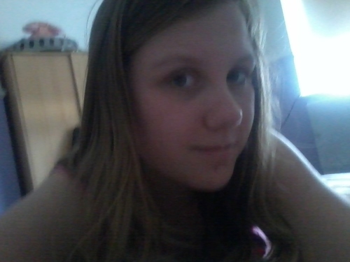 Hi this is my old accont could you follow my new account @DemileaDEAKIN
