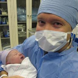 TV Writer / Producer, fan of good writing, music and sports geek, and most importantly, Emilia and Riley's daddy.