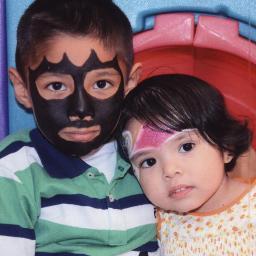 Soy fiel por naturaleza y realista por convicción y amo a mi familia con todo mi corazón.