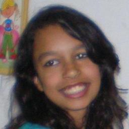 eu sou uma jovem... cânceriana com 13 anos,pretendo ser arquiteta e urbanista...amo musica,doces e uma vida passeadeira,recheada de passeios e viagens!!