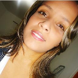 Vidinhα que é мinhα... Só pяo мeu consuмo! 
Nαo importα o quє єu diigα,
Vocє irα vαlorizαr pєlo quє vê,
julgαr pєlo quє ouviu 
e opinαr pєlo quє conhєcєu !