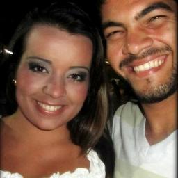 Primeiramente sou serva e adoradora do Senhor Jesus,esposa do Pregador Maycon Guimarães, mãe do príncipe Davi e da princesa Duda.Contatos (027)99896-8155
