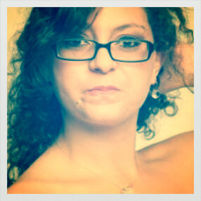 Un sourire n'appauvrit pas celui qui le donne et enrichit celui qui le reçoit #heureuse #mariée #coach sportif