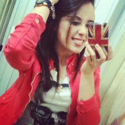 O sorriso é a curva mais bonita do corpo de uma pessoa .