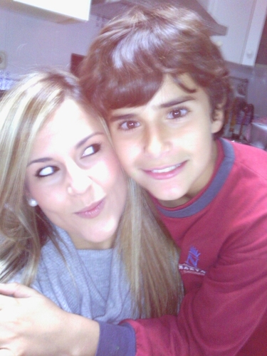 saratiko's profile picture. 