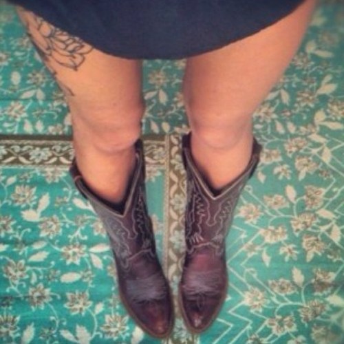 #Boots n' Hearts
#BurningRubber
#Harley's
#StraightPipes
#CanadianClub
I'm that drunk girl that screams Play Skynyrd at the band, yeah that's me