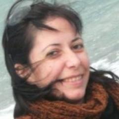Giornalista, operaia delle parole, innamorata del mio lavoro e alla continua ricerca della verità. Seguo e racconto su twitter quello che vedo in VdA e non solo