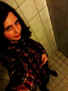 i'm myself and nobody is gonna change that. 15 -- den helder -- in love -- directioner -- mainiak. in short thats me. deal with it. ^.^