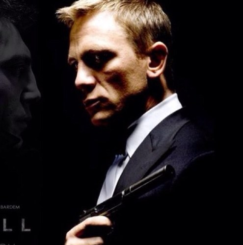 007Bondage's profile picture. Anybody can leap off a building. http://t.co/n6hvCQRg