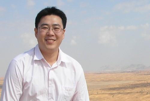 Trust and Honor. 기본에 충실하며, 권모술수를 부리지 않아도 따듯한 가슴으로 살아갈수 있는 세상을 꿈꾸는 소시민 이영건입니다. B라인 상단에서의 멋진 활강을 꿈꾸며...
