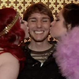 StevieInMotion's profile picture. 50% Cute. 50% Outrageous. 100% Canadian!