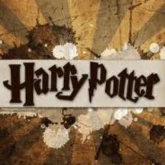 A cicatriz não incomodara Harry nos últimos dezenove anos. Tudo estava bem.