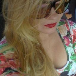 CORRETORA DE IMÓVEIS, ADMINISTRADORA, MÃE, ESPOSA E MUITO FELIZ...UMA MULHER REALIZADA.
SUSUCESSO!!