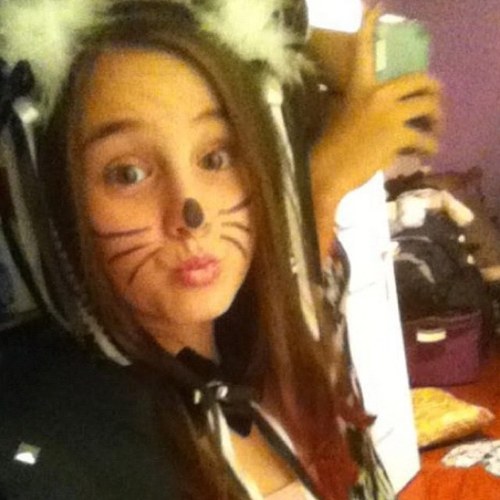 TheJoeTortorici's profile picture. got hacked douno my it says joetortorici??? But follow my instagram and persnal twitter @jessieleone_