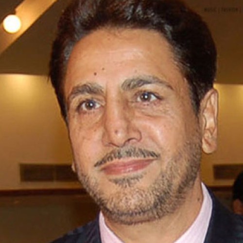 Singer / Actor from the Land of 5 Rivers (Panjab)