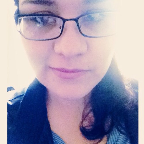 isa25blue's profile picture. Meh