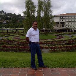 Venezolano, Magallanero aficionado a los deportes a motor.