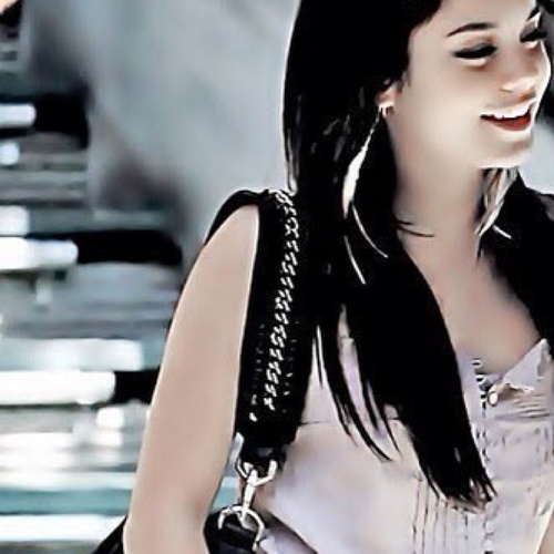 For once in my life I belong. Forever tore between two worlds. My human life barely remembered. Vampire/17/Daughter of @VampIsabelle/Single