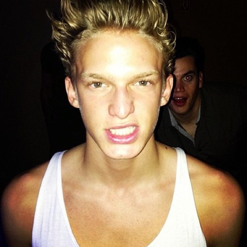 Everyday, in summer shade♥
Jordyn here! Simpsonizer, obviously :) oh and I'm a Rent-head too!
met Cody on 8/6/11 & 9/2/12♥