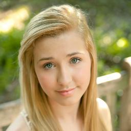 FelishiaFX's profile picture. Why Should You Use Our CashOnForex Program? Because it's lots of additional money just for signing with us. http://t.co/avn4umSA