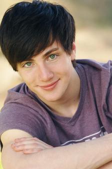 tobeymaguirefan's profile picture. People, photographers, people in the press can sometimes be inappropriate. Tobey Maguire