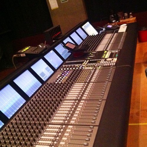 MIXER EN THX  DE ESTUDIOS CHURUBUSCO. UNAM DF México. y SINDICATO de TÉCNICOS y MANUALES PROMOTOR DE TALENTOS