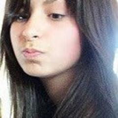 fofa , apaixonada ! 15 aninhos ,rosa de saron , chocolate, caninane da @Zoinhoo_ ...
a vida cobra e agente tem que crescer ...