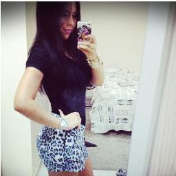 Simplesmente me destaco pelas minhas qualidades e defeitos! Modelo 18 aninhos♥ #luto#