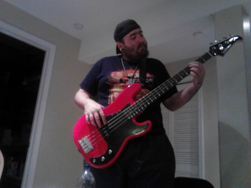 6'1 Sexy Fat Kid, Juggalo and Metalhead. I define lifes moments with music, and live to race. (Closet Street Racer)