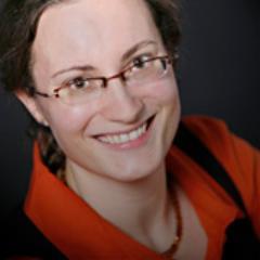 Autorin des eBooks Webdesign und Usability http://t.co/DL4Si3Rs4F, etwas online- und auch etwas smartphonesüchtig. ;-) Impressum: http://t.co/olSHRdk9Zu