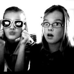 eibean's profile picture. Follow me and ill follow back. ;))