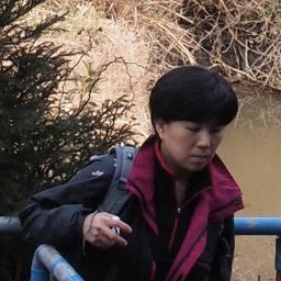 hkhello's profile picture. 평범한 직장인. 
말짱한 영혼은 가짜다.