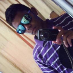 Sou um pouco tímido com pessoas que não conheço mas nada que posso mudar sou uma pessoa legal que amo os q me amam.foda se os.....MSN:jonas_silva_16@hotmail.com