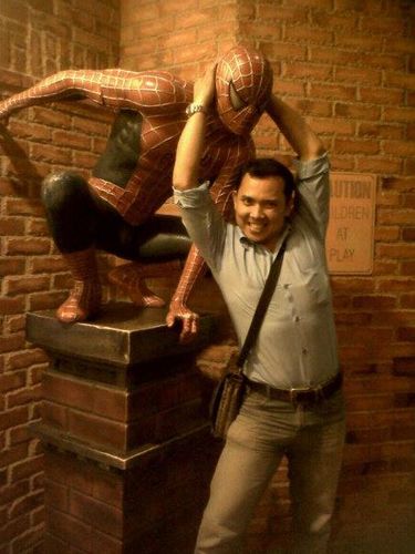 Lahir di Medan, Berjuang Membangun Negeri