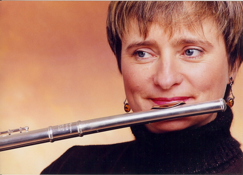 Ex-Professor of Flute RAM, international flutist,TalkingFlutes podcast, author, mother, and golf fanatic