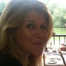 Born in Singapore, live in London, support Wales, have an Irish daughter & son! Eat, drink, travel for fun and communicate for a living. Views my own!