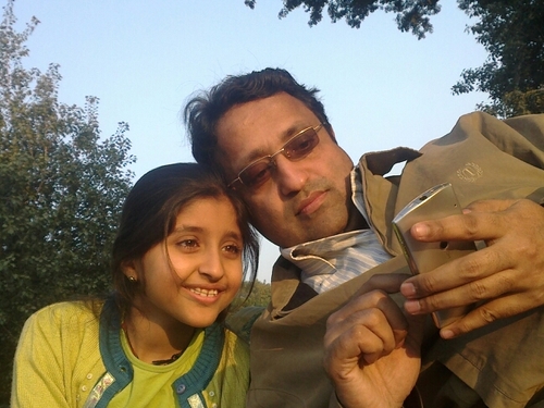 kapurv20's profile picture. 