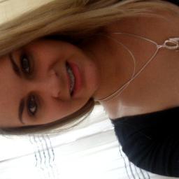 vá atrás do que te faz feliz . o resto é que se foda !