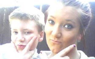 my names stephen reavley i love liverpool football club and steven gerrard. Thats me :) follow me for a follow back :P