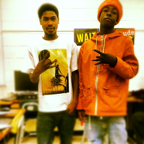 . A young teen tryna accomplish my goals and make itd out of school, follow ; my niggas @2guns_homicide ; @simplyemh