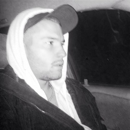 RobiiaZ's profile picture. 