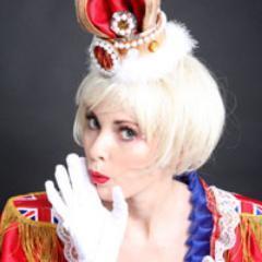Make your guests feel like royalty with our fresh, modern approach to hostessing. 
TheRoyalUsherettes@hotmail.co.uk