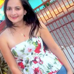 Gaúcha,Colorada, 17 anos ,sagitariana , alegre, teimosa, sincera, chorona, ciumenta , desconfiada...
