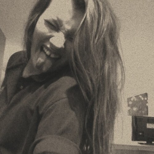 Follow @laurenchappell8