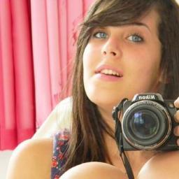Solteira, linda & feliz , à procura da Mulher ''quase'' perfeita ;3