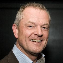 ik krijgt er energie van als mensen in beweging komen. NOBCO PractitionerCoach. Trainingen leiderschap/samenwerken/competenties/HNW. ACT Coach en Voice Dialoque