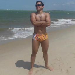 Moreno, legal, sorridente, 18 anos, Libriano, vibe, Atuação, Academia, dançarino, Timbaleiro, Chicleteiro e conquistador. Cabeça erguida sempre. Deus é fiel