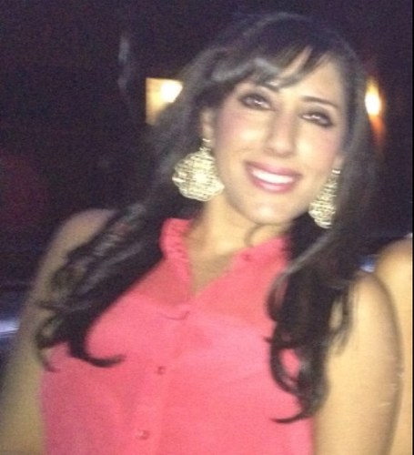 AyBe03's profile picture. Lots of people want to ride with you in the limo, but what you want is someone who will take the bus with you when the limo breaks down.-Oprah Winfrey