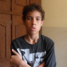 Não Julgue Um Livro Pela Capa Mas Sim Pelo Que tem Dentro Dele,Vencedor é Aquele Que Mesmo Sabendo Que Não Vai Conseguir Nunca Desiste.